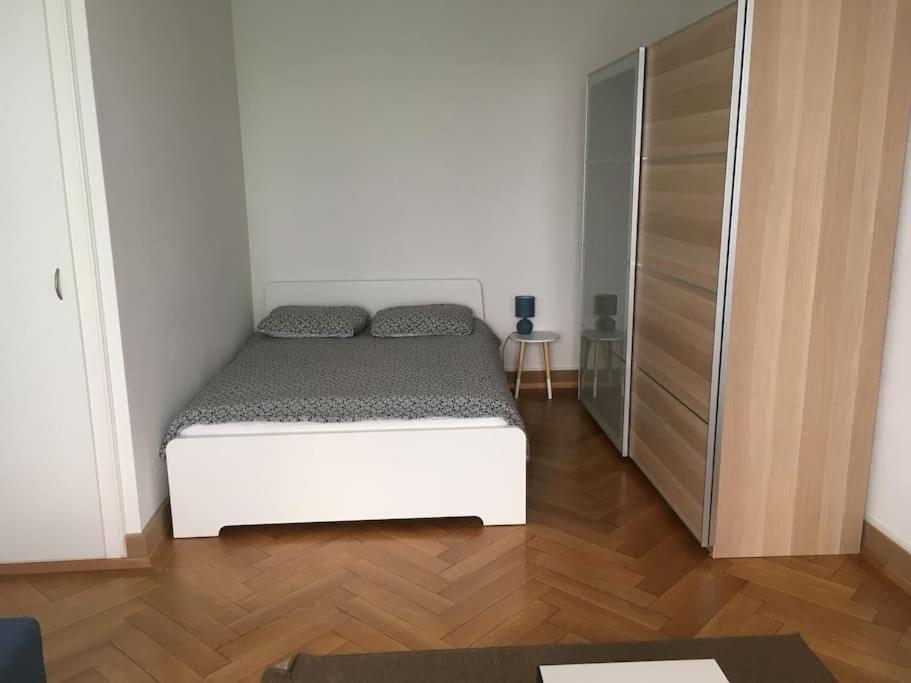 Appartement Meuble Proche De La Gare De Lausanne 12 Экстерьер фото